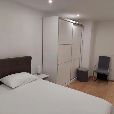 Apartment Lutikano
